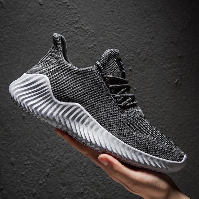 Breathable Lace-Up Lightweight Men's Sneakers
